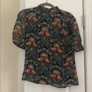 Never been worn size 0 Anthro print blouse
